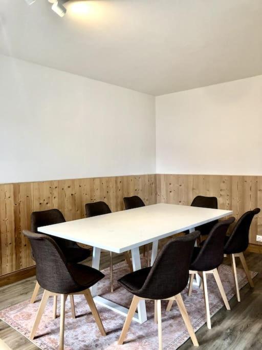 Apartment Bourg St Maurice Exterior foto